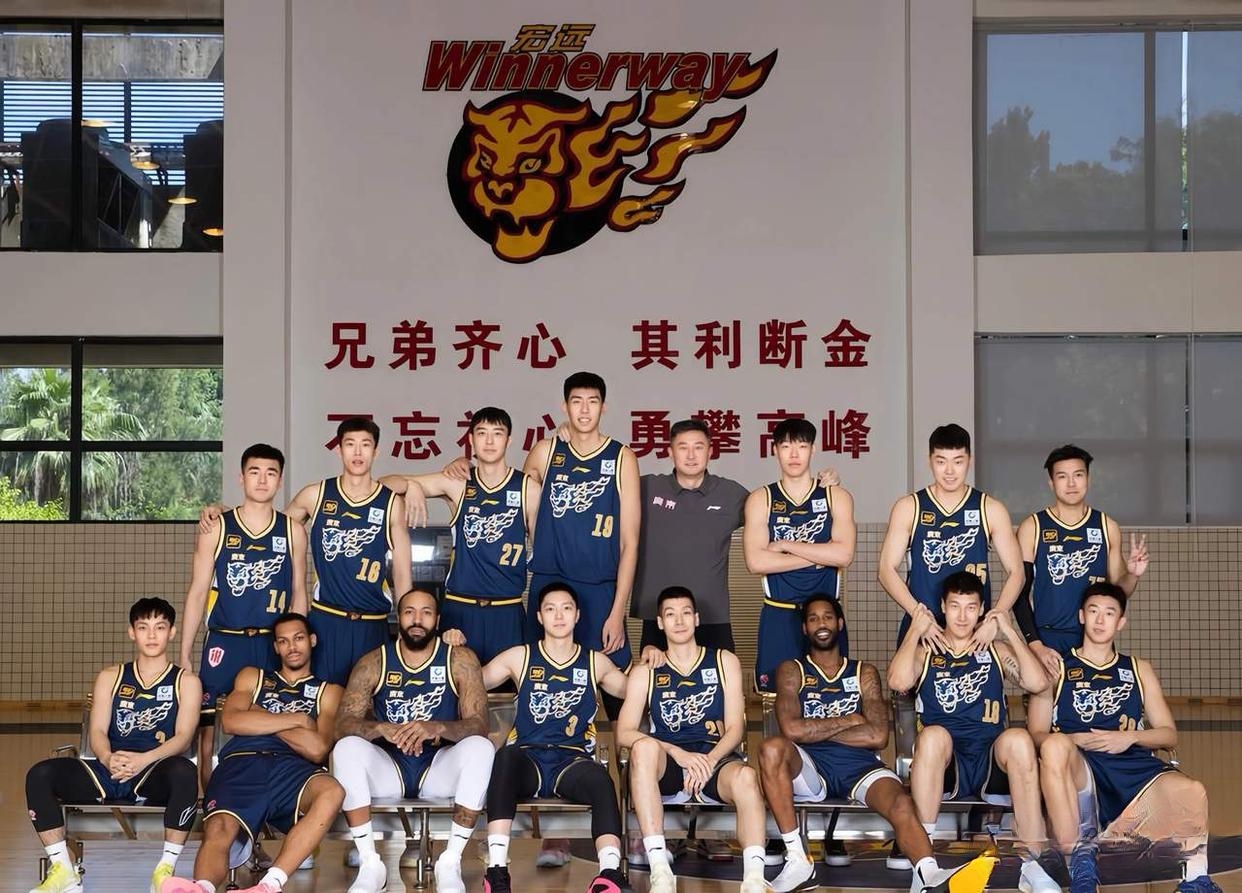 本赛季CBA交战激烈，强队逐渐显现实力的简单介绍